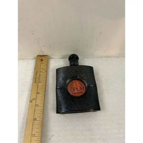 Black opium Yves Saint Laurent 3fl oz Spray new - Picture 5 of 5